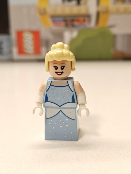NEW Disney Cinderella Custom Lego Minifigure Bright Blue Dress Disney Castle