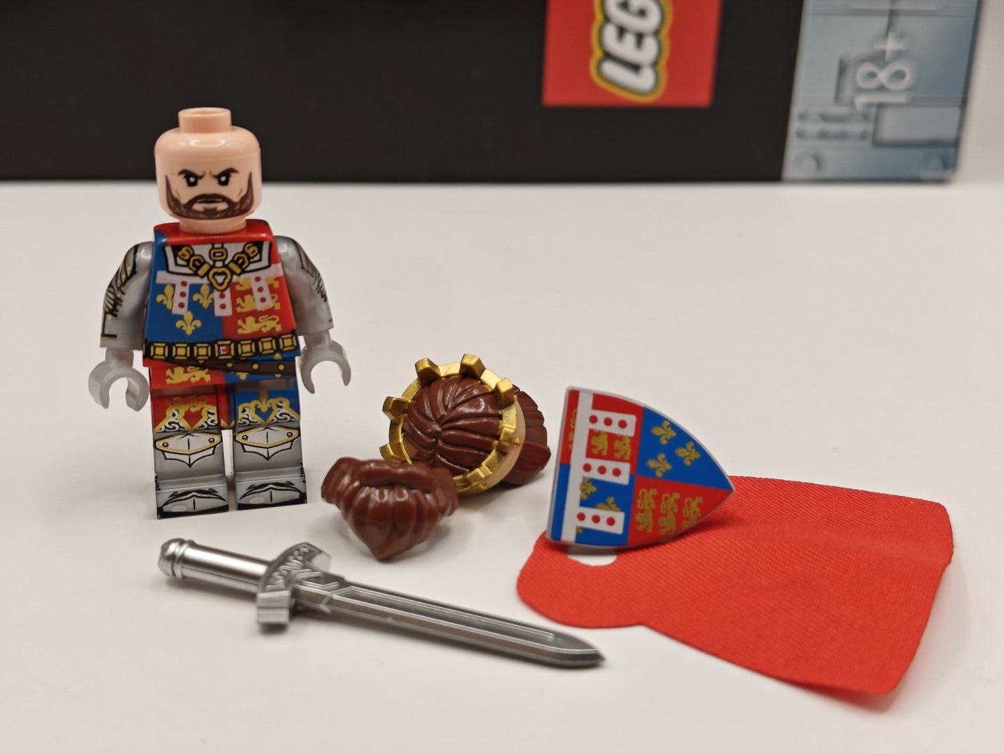 NEW Castle Royal King Custom Lego Minifigure Classic Kingdoms