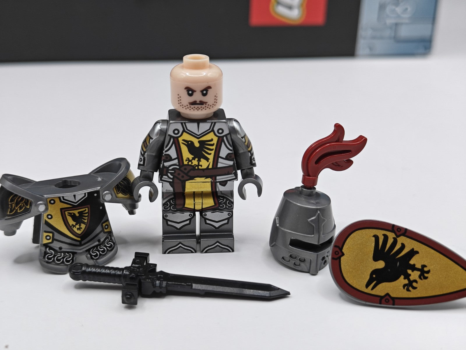NEW Castle Armored Raven Knight Custom Lego Minifigure Medieval Tournament