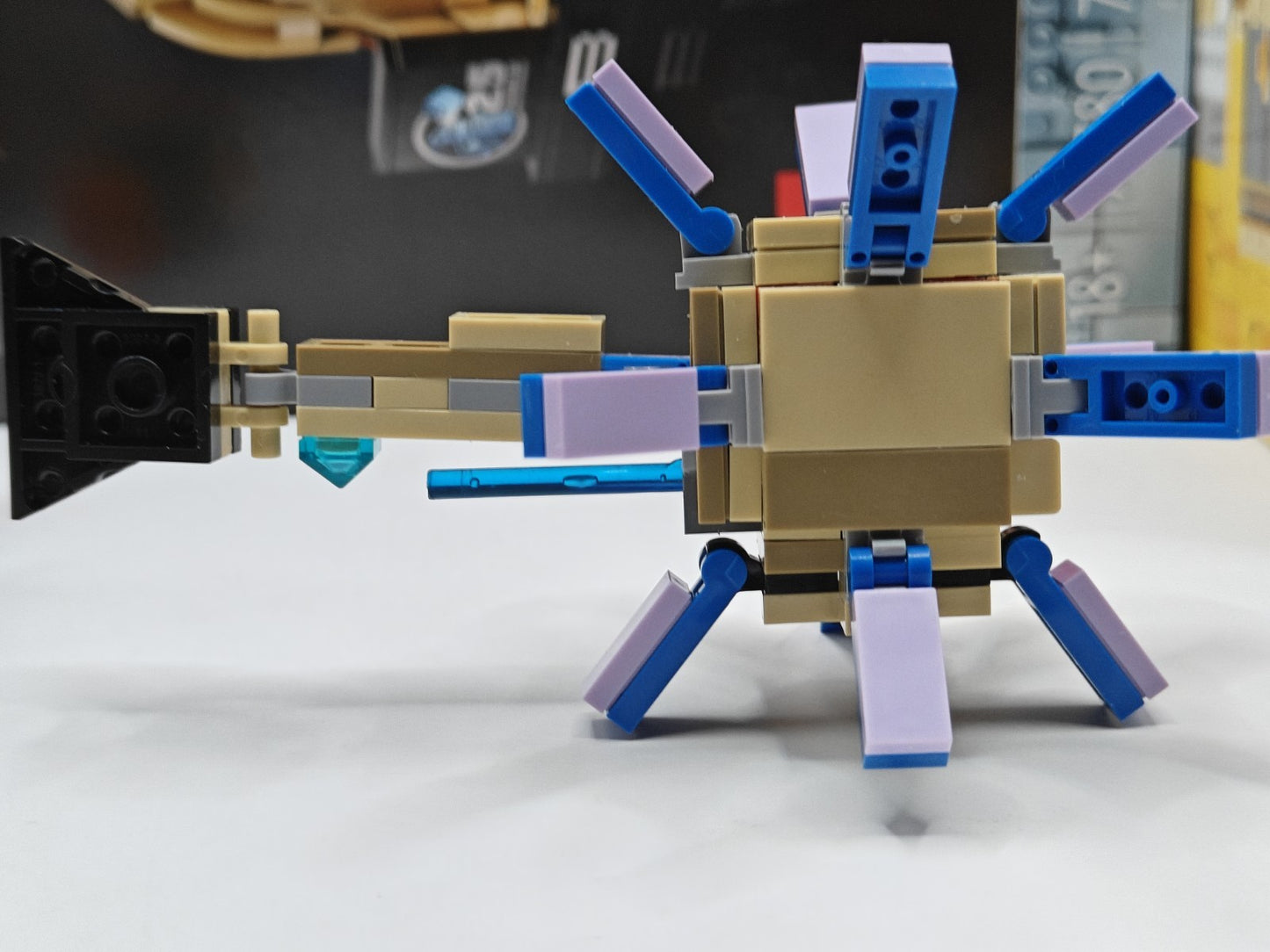 NEW LEGO Minecraft: Elder Guardian & Guardian Figures 21180 The Guardian Battle