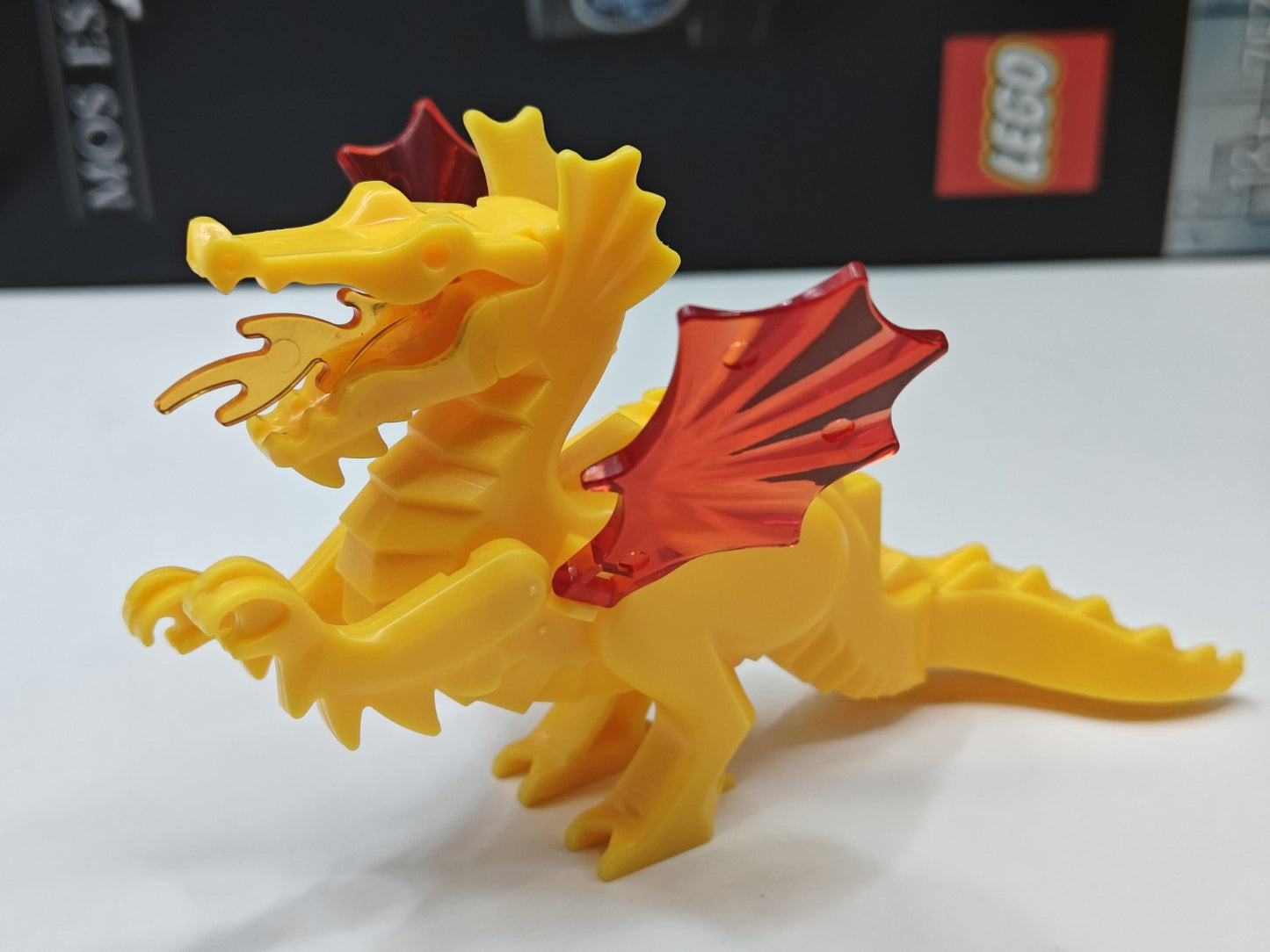 NEW Classic Medieval Castle Yellow Dragon Custom Lego Minifigure Fire Breathing