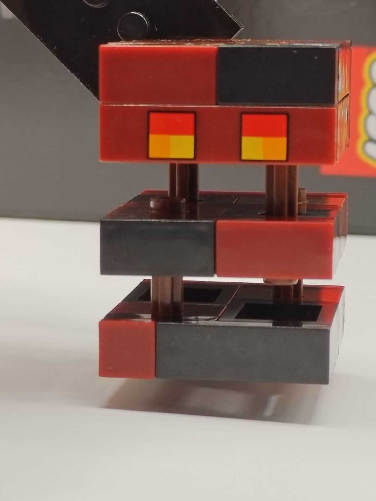 NEW LEGO Minecraft: Magma Cube - 21185 The Nether Bastion