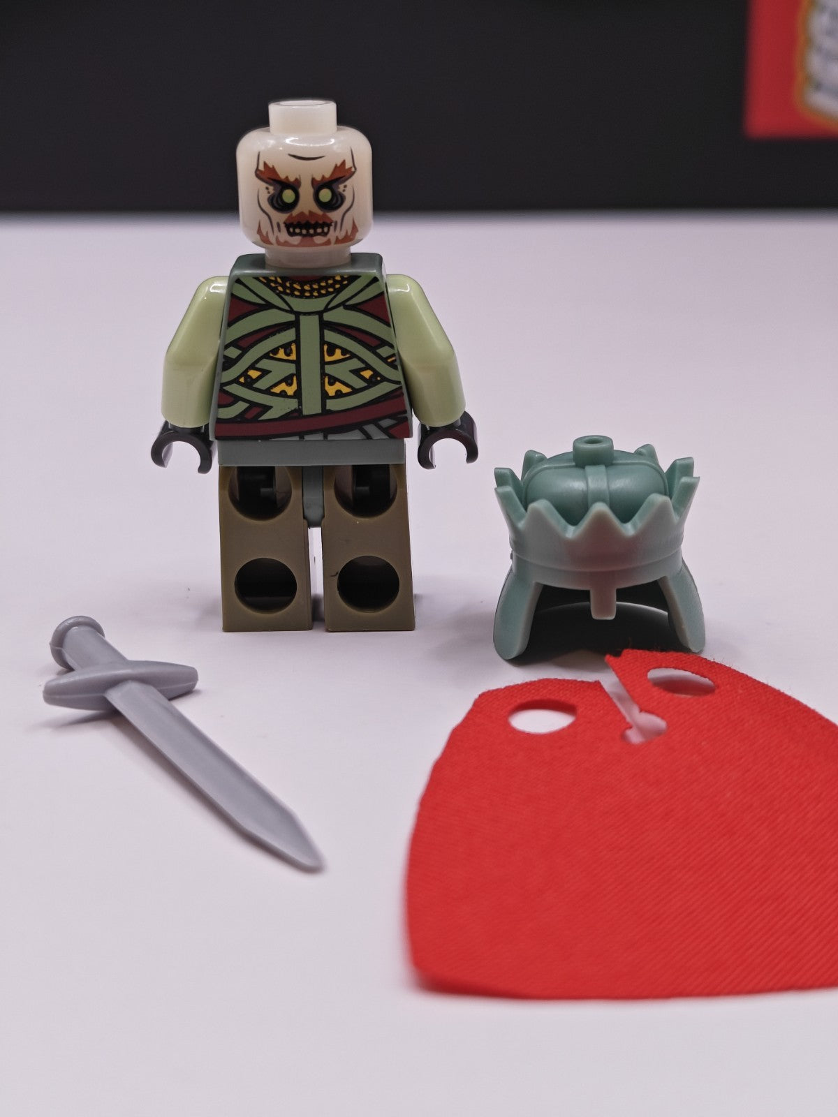 NEW Lord of the Rings King of the Dead Custom Lego Minifigure 79008