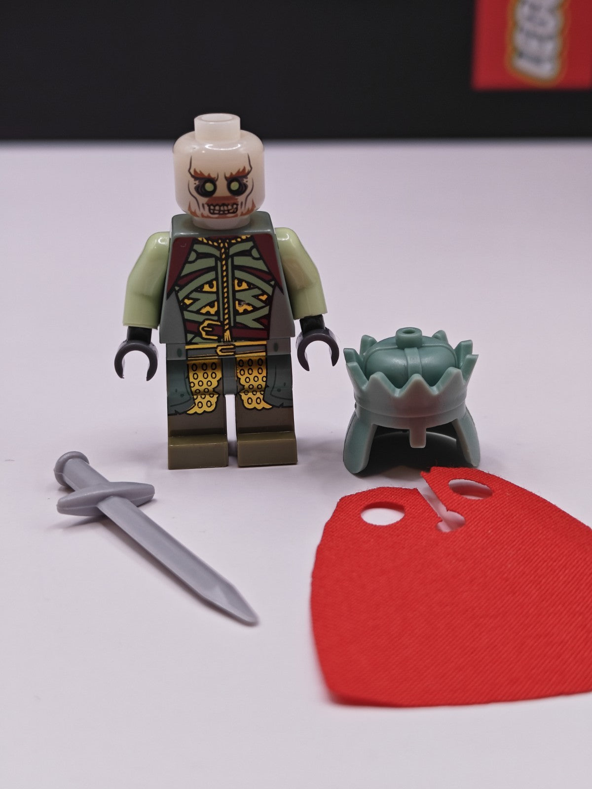 NEW Lord of the Rings King of the Dead Custom Lego Minifigure 79008
