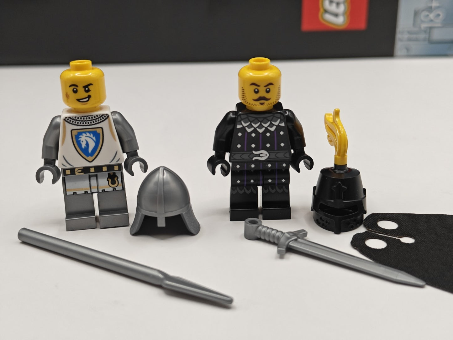 NEW LEGO Creator Castle Serpent Knight + Horse Knight Minifigure from 31168