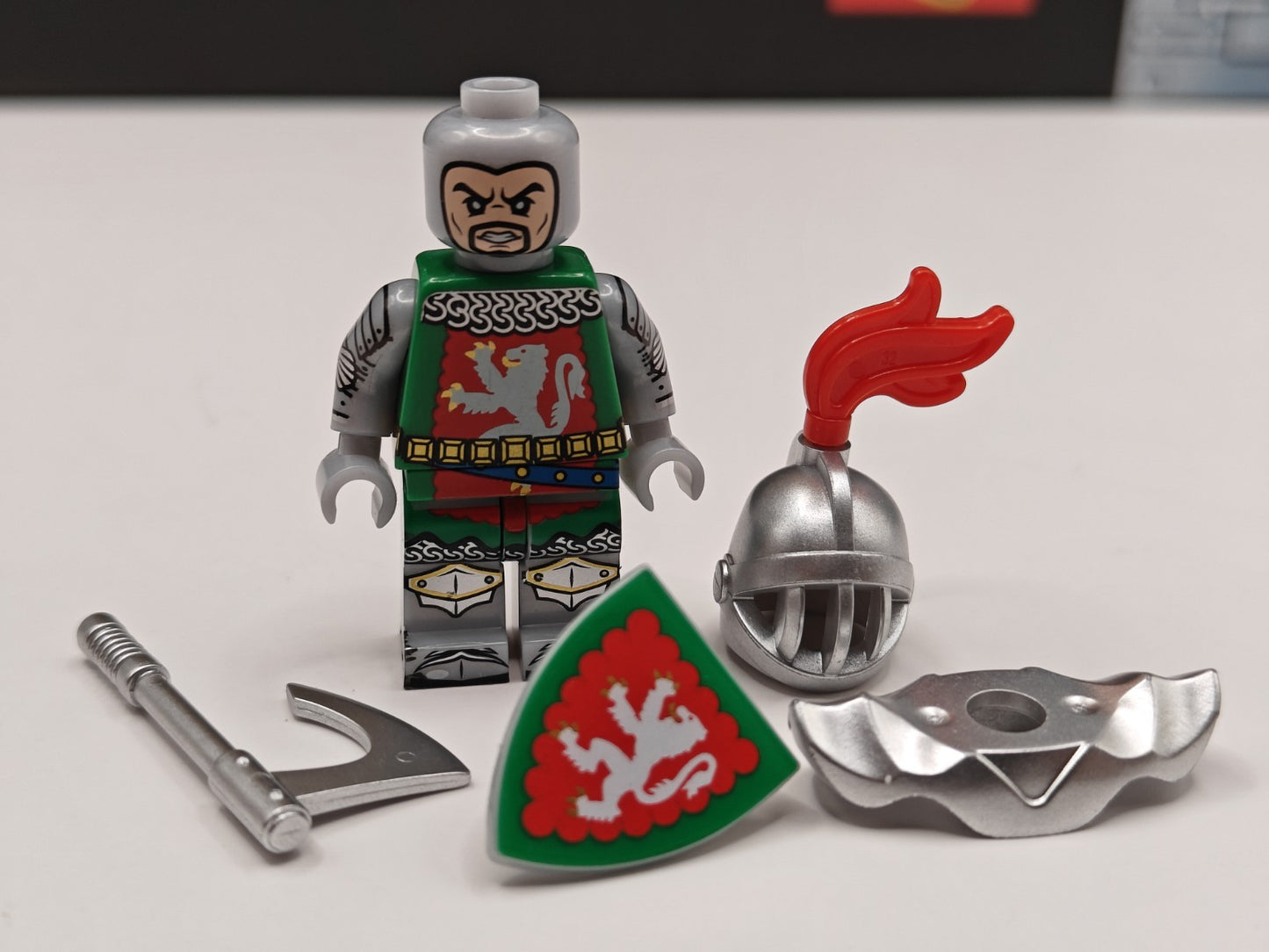 NEW Castle Tournament Dueling Knights Custom Lego Minifigure Set Lion Crest
