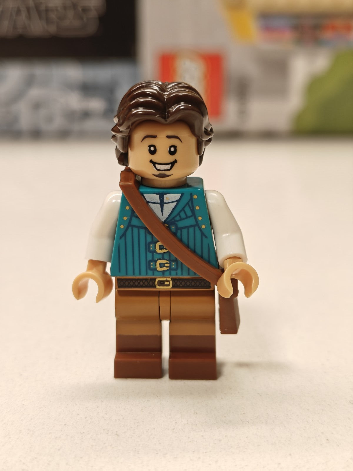 NEW Disney Flynn Rider Custom Lego Minifigure Tangled Prince Disney 43222